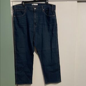 Women’s high rise straight jeans